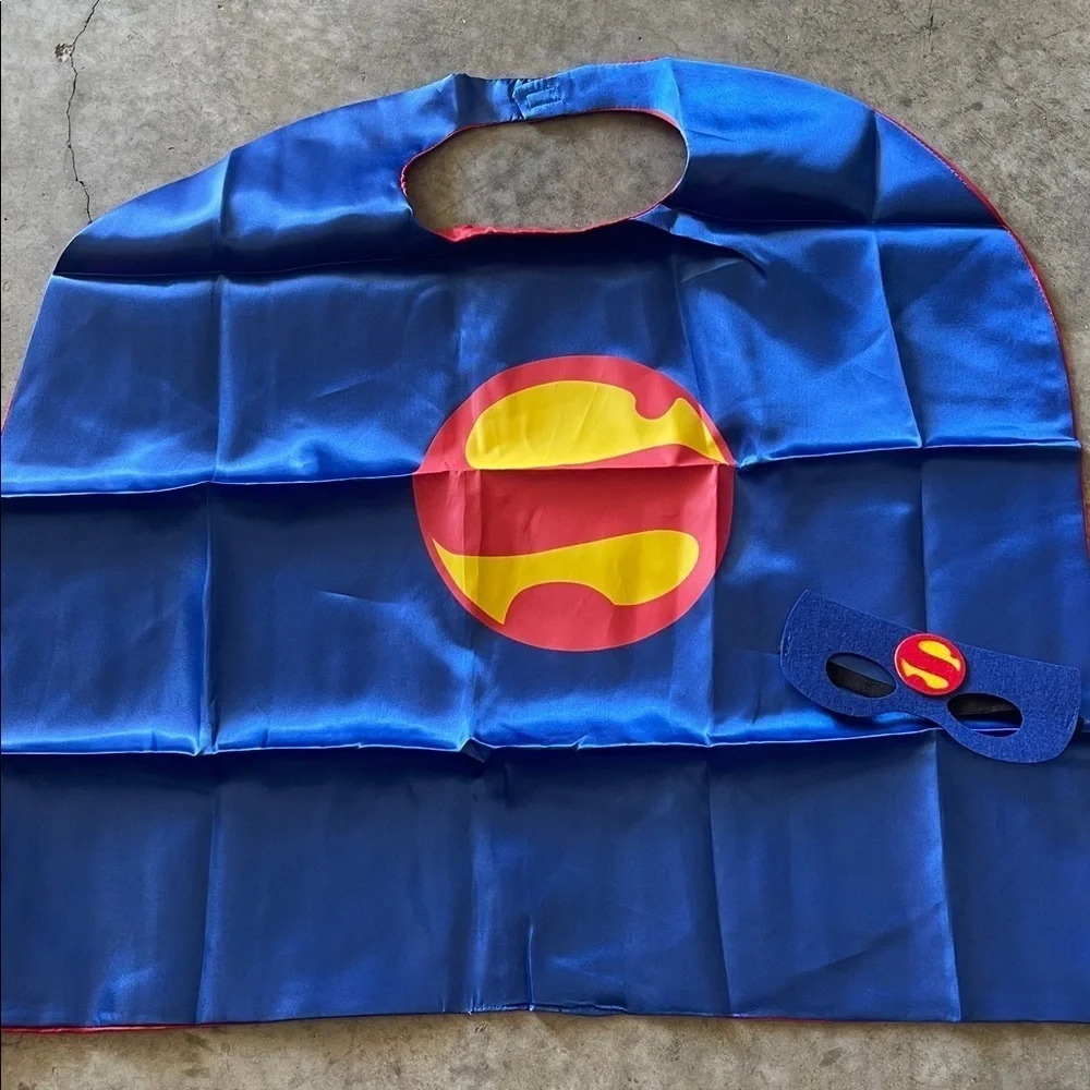 Kids Red Superman Hero Costume Cape and Mask, New in Package